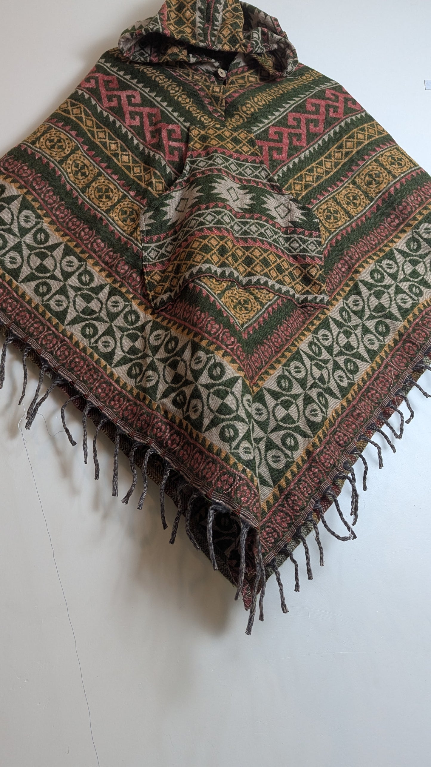 Artisan Maroon Geometric Hooded Poncho – Traditional Tribal Print with Kangaroo Pocket