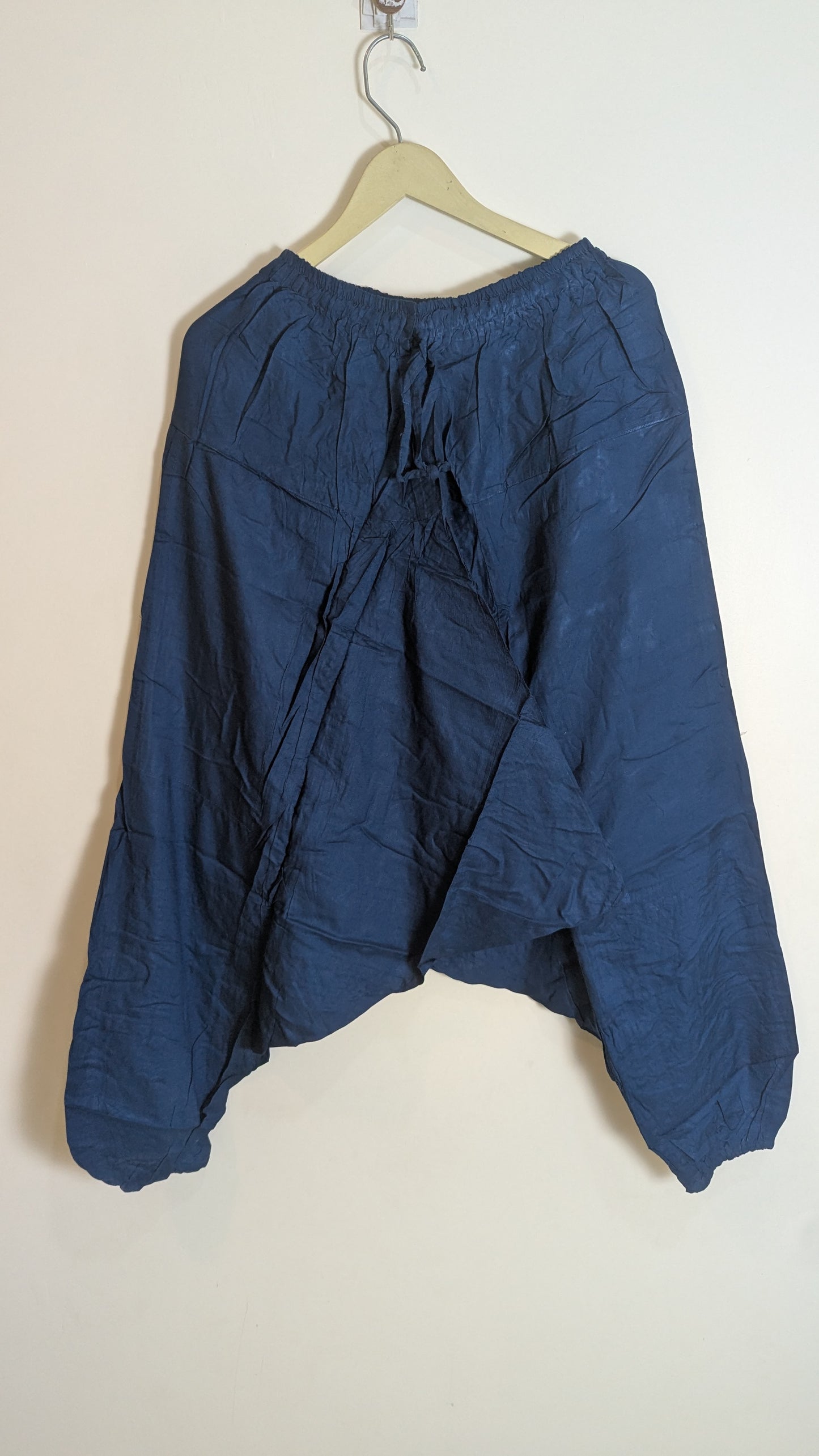 Navy Blue Unisex Harem Pants ā Relaxed Fit Boho Yoga & Travel Wear