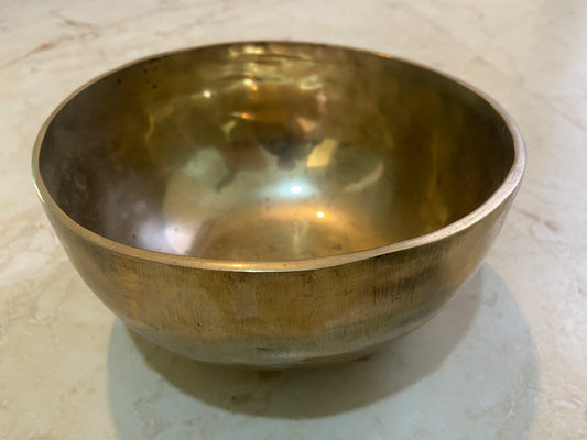 C Note Singing Bowl – 3rd Octave Golden Tibetan Sound Bowl for Healing & Meditation