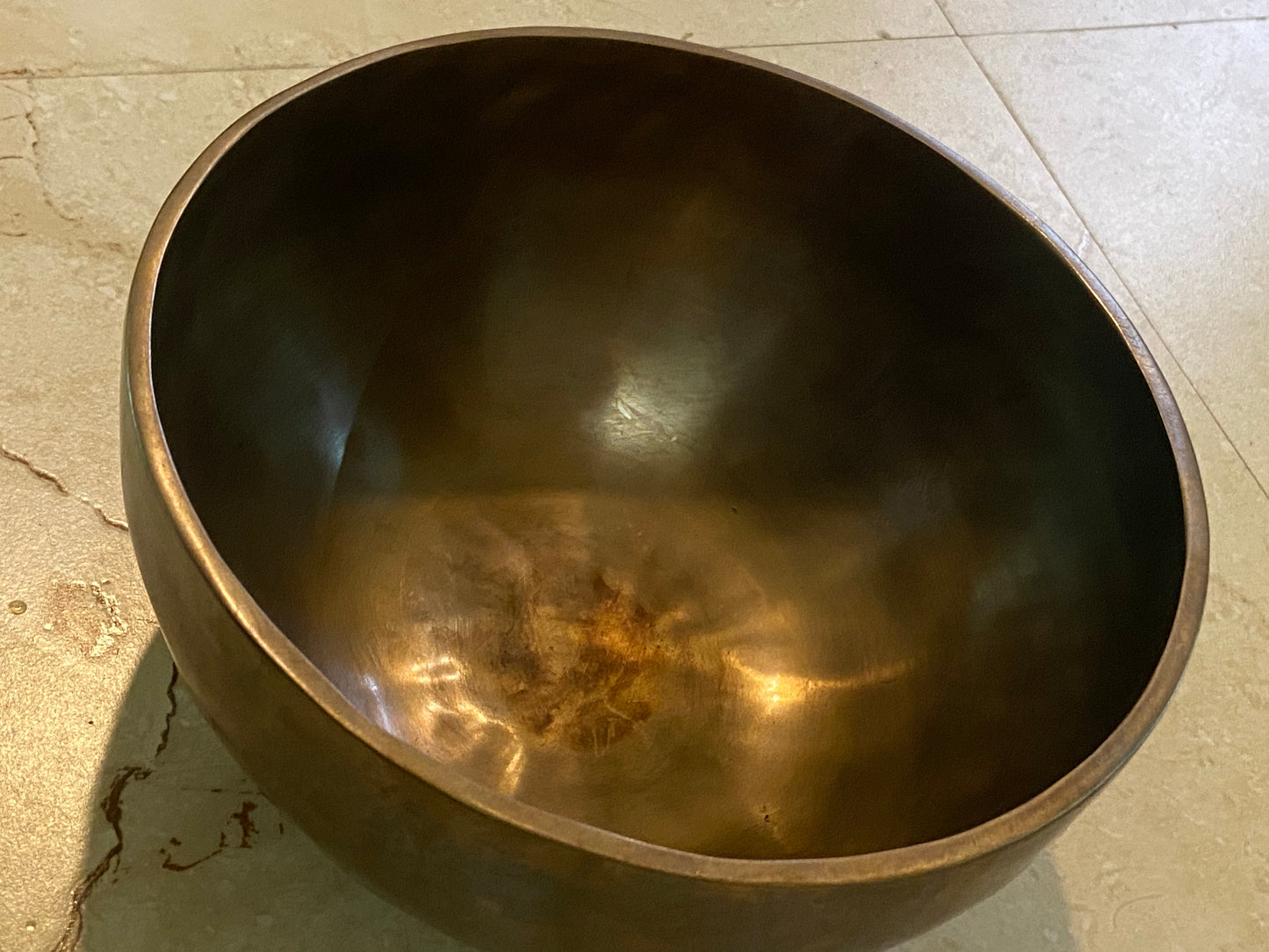 Full Chakra Singing Bowl Set – A B C D E F G Notes Gray Crystal Sound Bowls for Healing, Meditation & Yoga