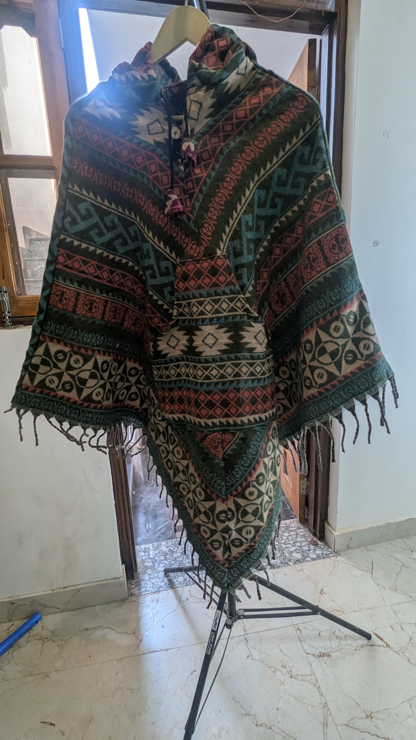 Handcrafted Himalayan Woolen Poncho – Tribal Geometric Pattern with Hood