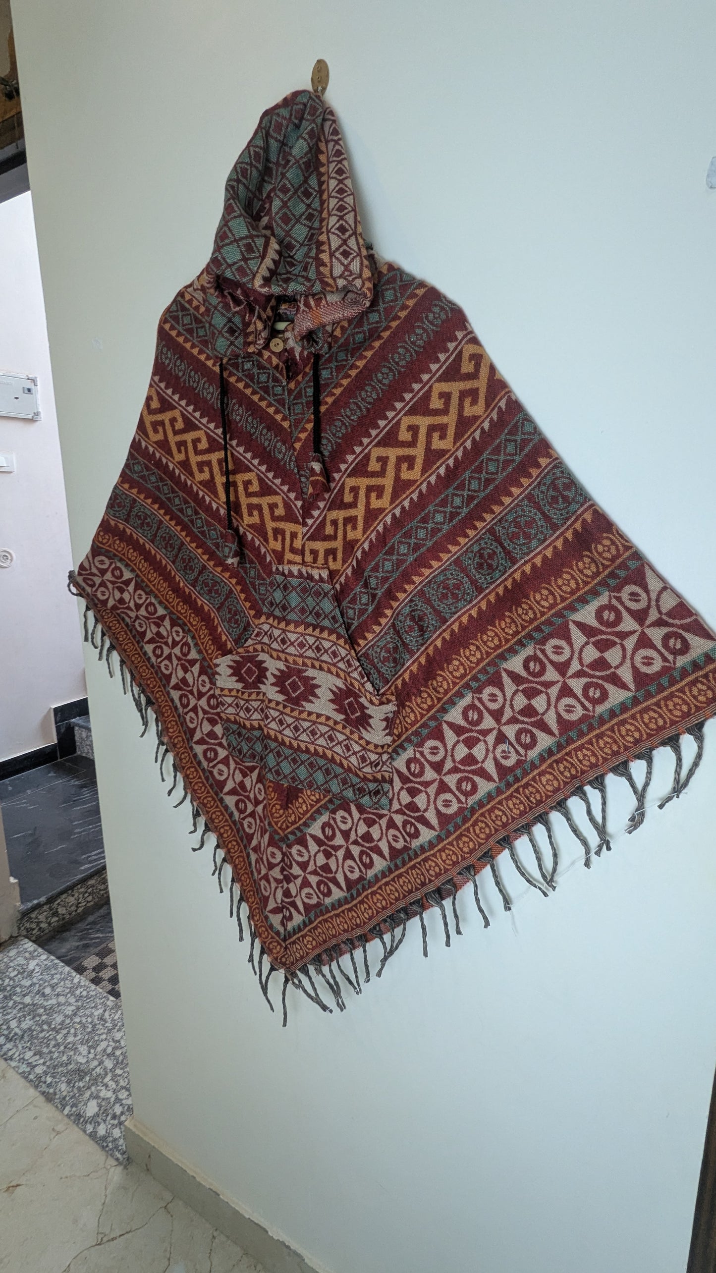 Handcrafted Himalayan Hooded Poncho – Tribal Geometric Patterns with Kangaroo Pocket