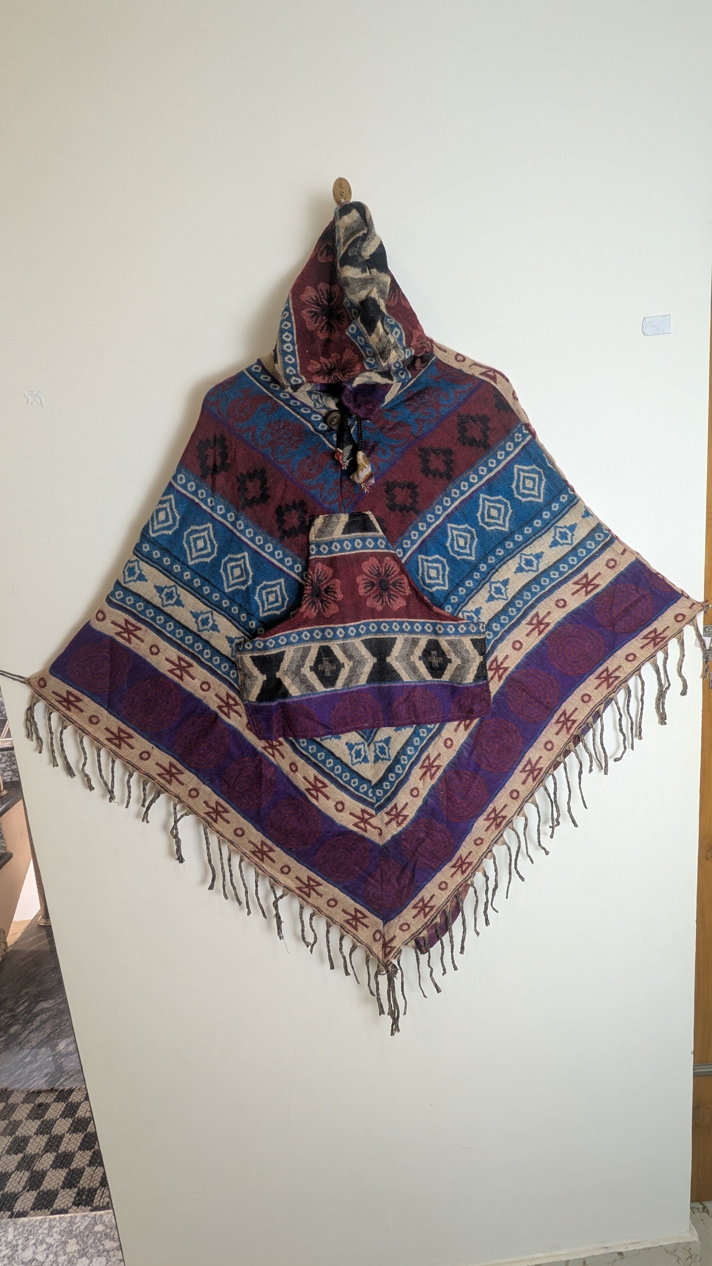 Handcrafted Himalayan Hooded Woolen Poncho – Bohemian Tribal Patterns with Kangaroo Pocket