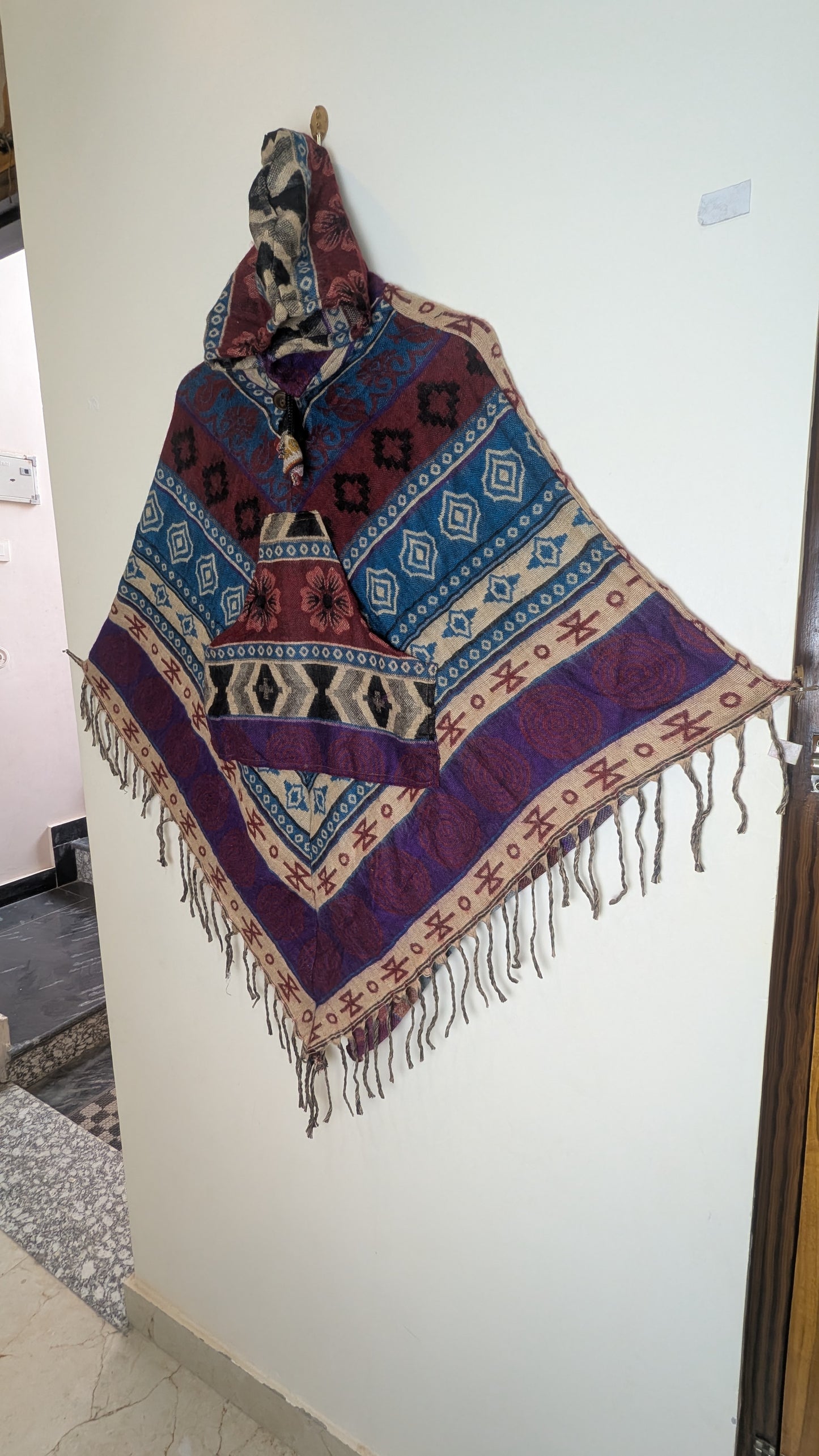 Handcrafted Himalayan Hooded Woolen Poncho – Bohemian Tribal Patterns with Kangaroo Pocket