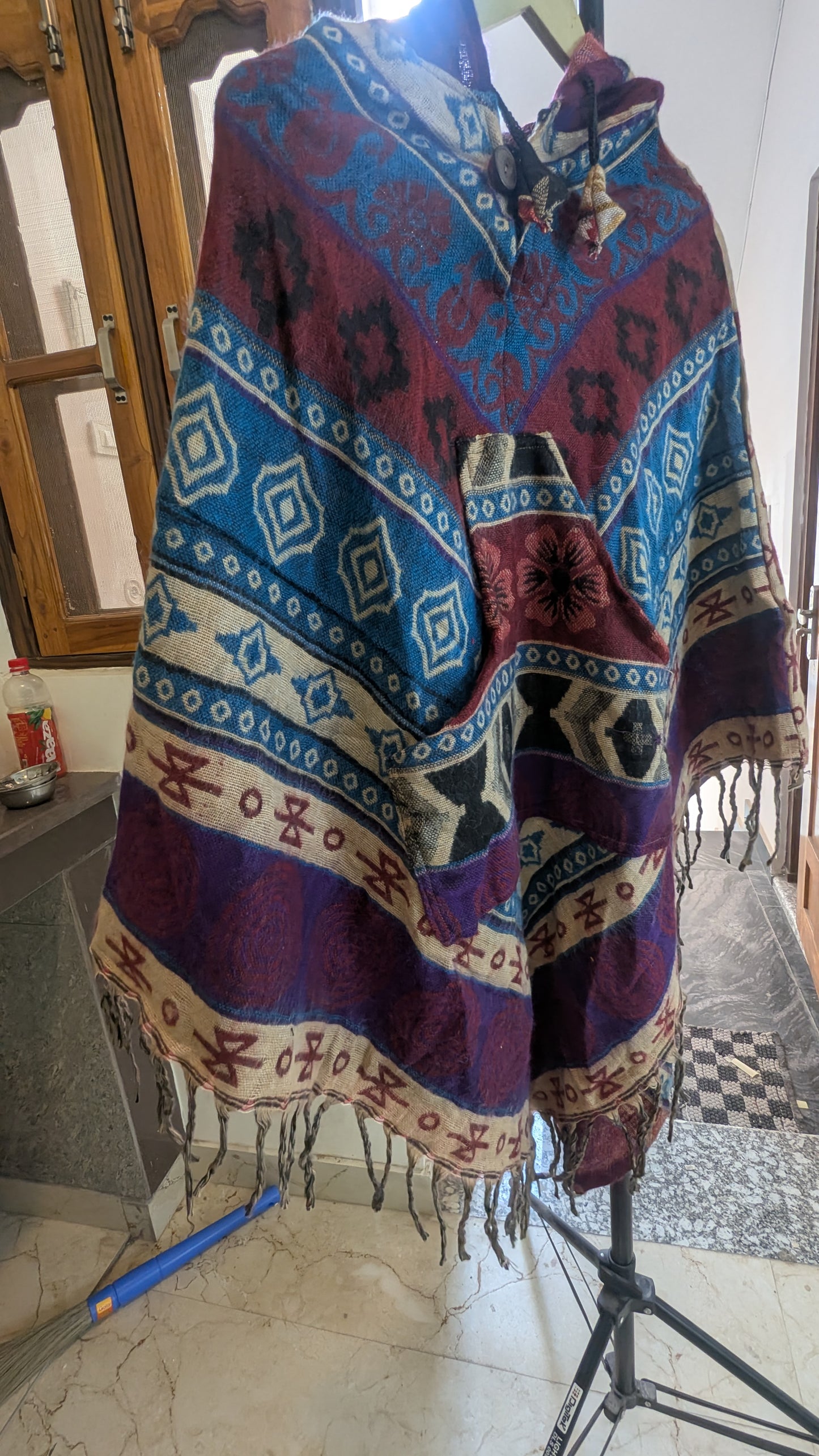 Handcrafted Himalayan Hooded Woolen Poncho – Bohemian Tribal Patterns with Kangaroo Pocket