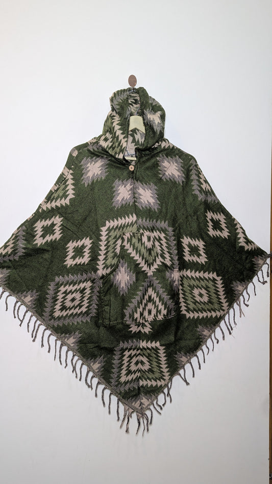 Artisan-Inspired Hooded Woolen Cape Poncho – Winter Essentials
